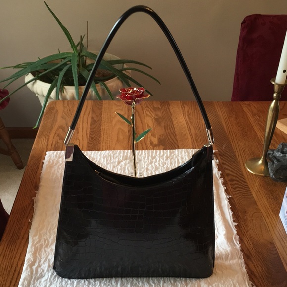 Vintage Handbags - 🌹VINTAGE Croc Style Black Patent Leather Pristine